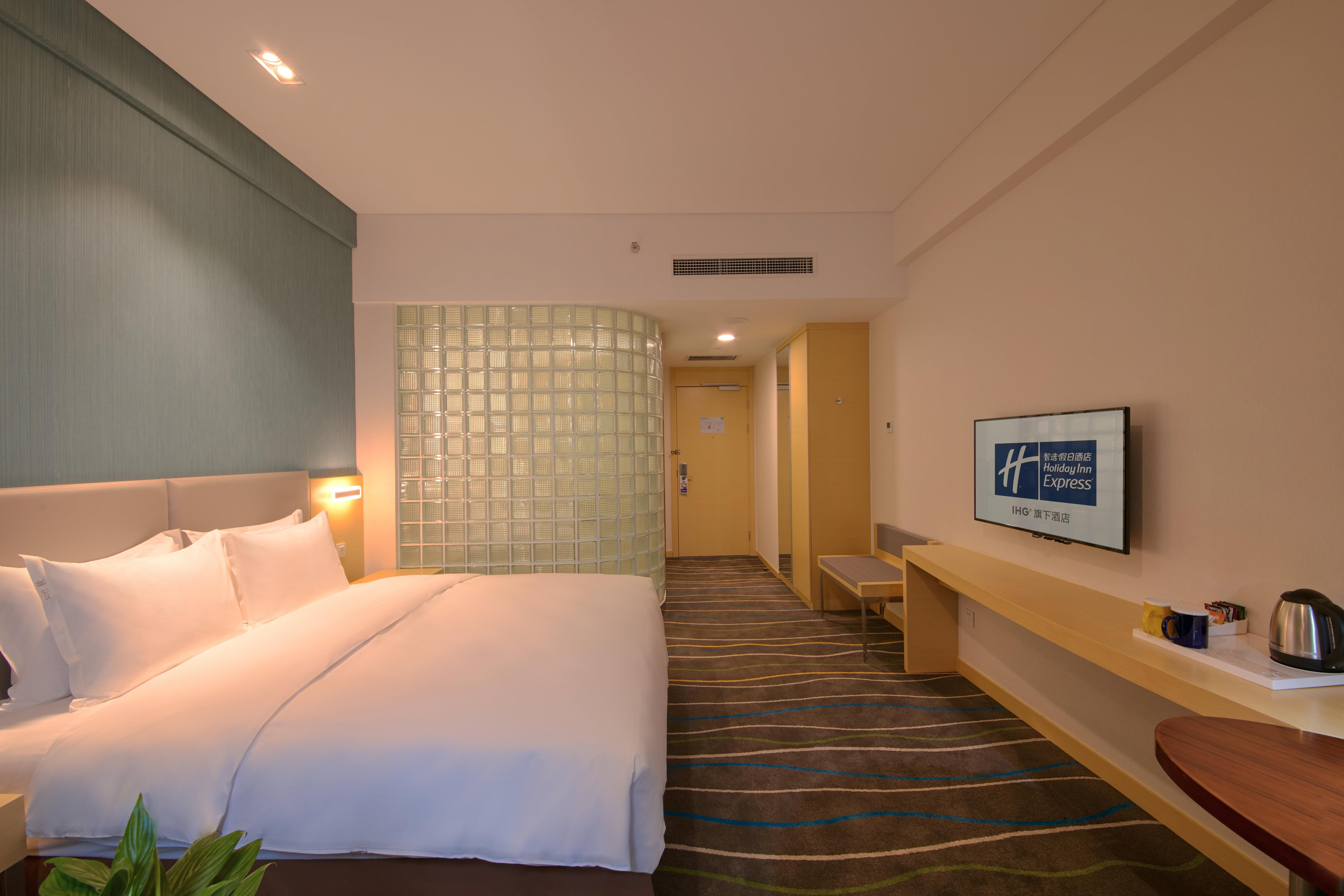 Holiday Inn Express Luoyang Yichuan By Ihg Εξωτερικό φωτογραφία