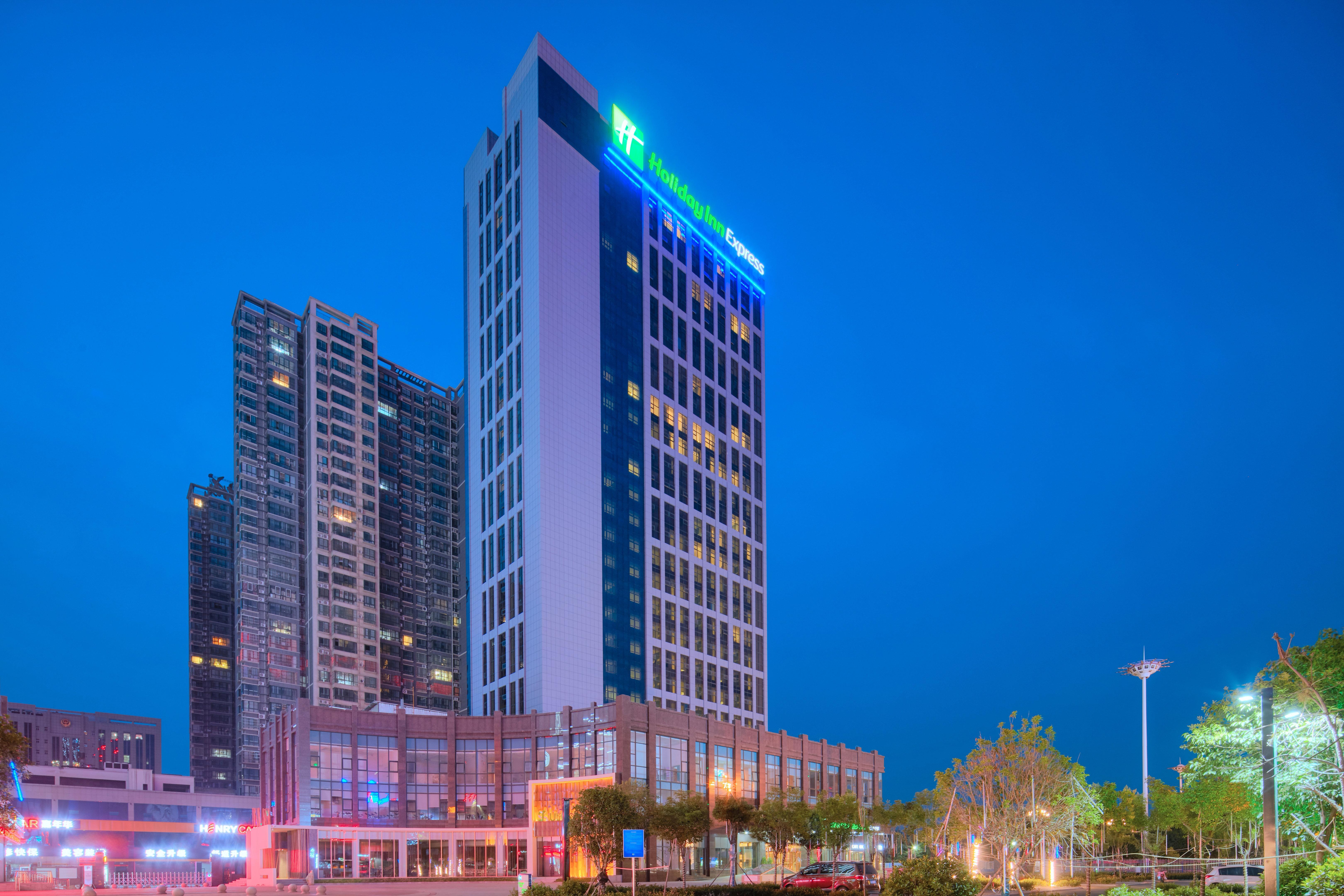 Holiday Inn Express Luoyang Yichuan By Ihg Εξωτερικό φωτογραφία