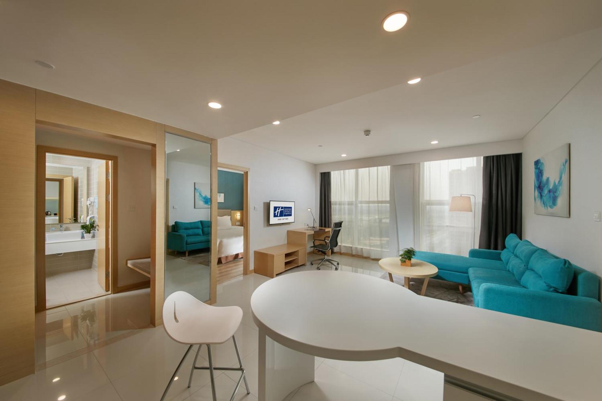 Holiday Inn Express Luoyang Yichuan By Ihg Εξωτερικό φωτογραφία